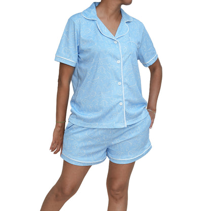 PIJAMA DE MUJER CIELO (VERANO) CELESTE CON FLORES BLANCAS