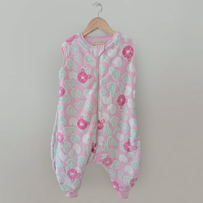SAQUITO DE DORMIR CON PIES LIBRES PARA OTOÑO - INVIERNO (TALLA M)  – ROSADO DE LETRAS